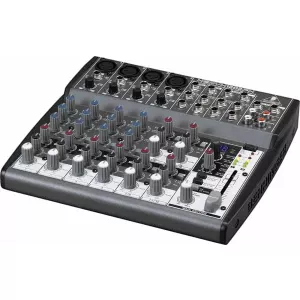 BEHRINGER 1202FX - микшер, 4 микр. предусил., 8 линейных входов, 24-битный эффект-процессор